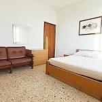 Fronte Mare Riviera Del Conero, Wi-fi Gratuita, 3 Camere, 10 Letti, Apartment