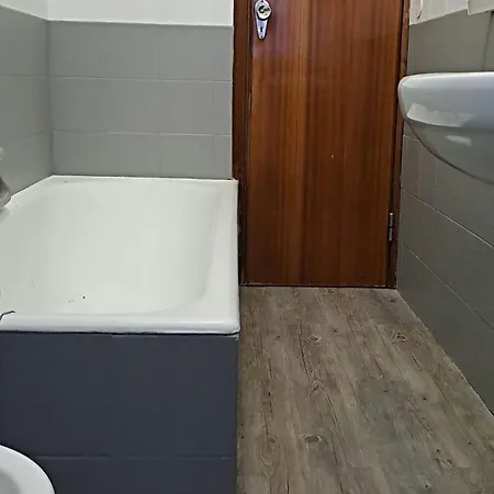 Fronte Mare Riviera Del Conero, Wi-fi Gratuita, 3 Camere, 10 Letti, Lejlighed