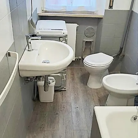 Fronte Mare Sea & Ancona-falconara Sea&business, Wi-fi Veloce, 3 Camere, 10 Letti