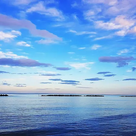 Fronte Mare Sea & Ancona-falconara Sea&business, Wi-fi Veloce, 3 Camere, 10 Letti Апартаменты