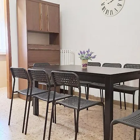 Апартаменты Fronte Mare Sea & Ancona-falconara Sea&business, Wi-fi Veloce, 3 Camere, 10 Letti Фальконара-Мариттима