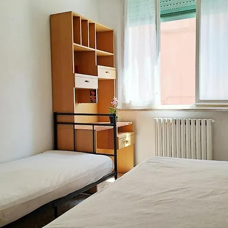 Fronte Mare Sea & Ancona-falconara Sea&business, Wi-fi Veloce, 3 Camere, 10 Letti * Фальконара-Мариттима