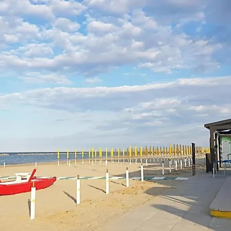 Fronte Mare Sea & Ancona-falconara Sea&business, Wi-fi Veloce, 3 Camere, 10 Letti * Фальконара-Мариттима